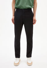 AATO REGULAR | black
