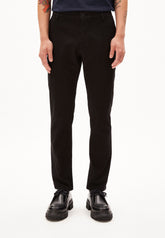 AATHAN | black