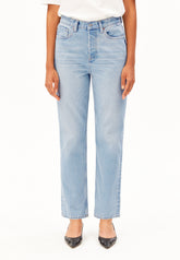 AAIKALA HIGH WAIST STRAIGHT JEANS | andromedar