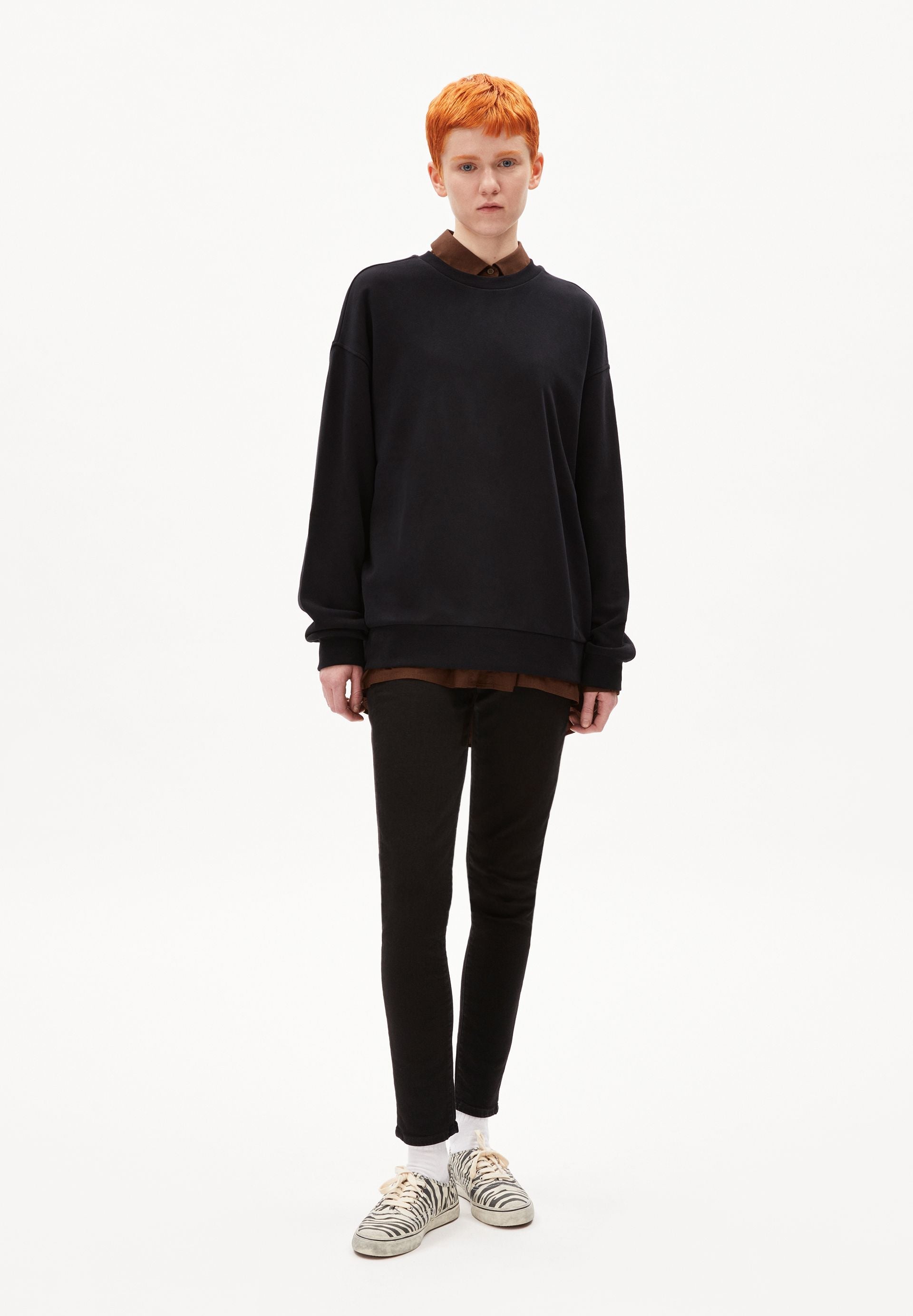 AARIN | black