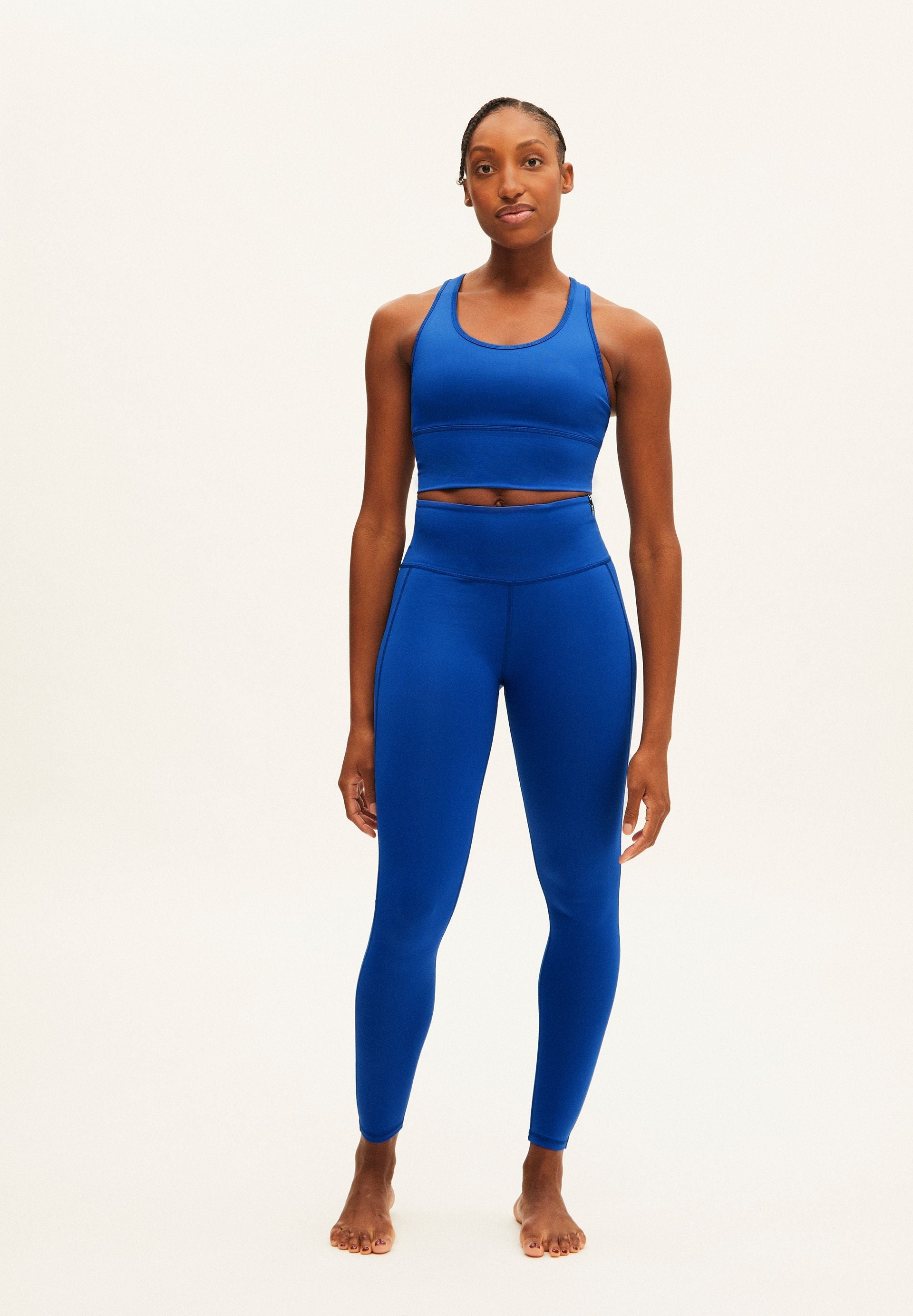 AASANA LI | dynamo blue