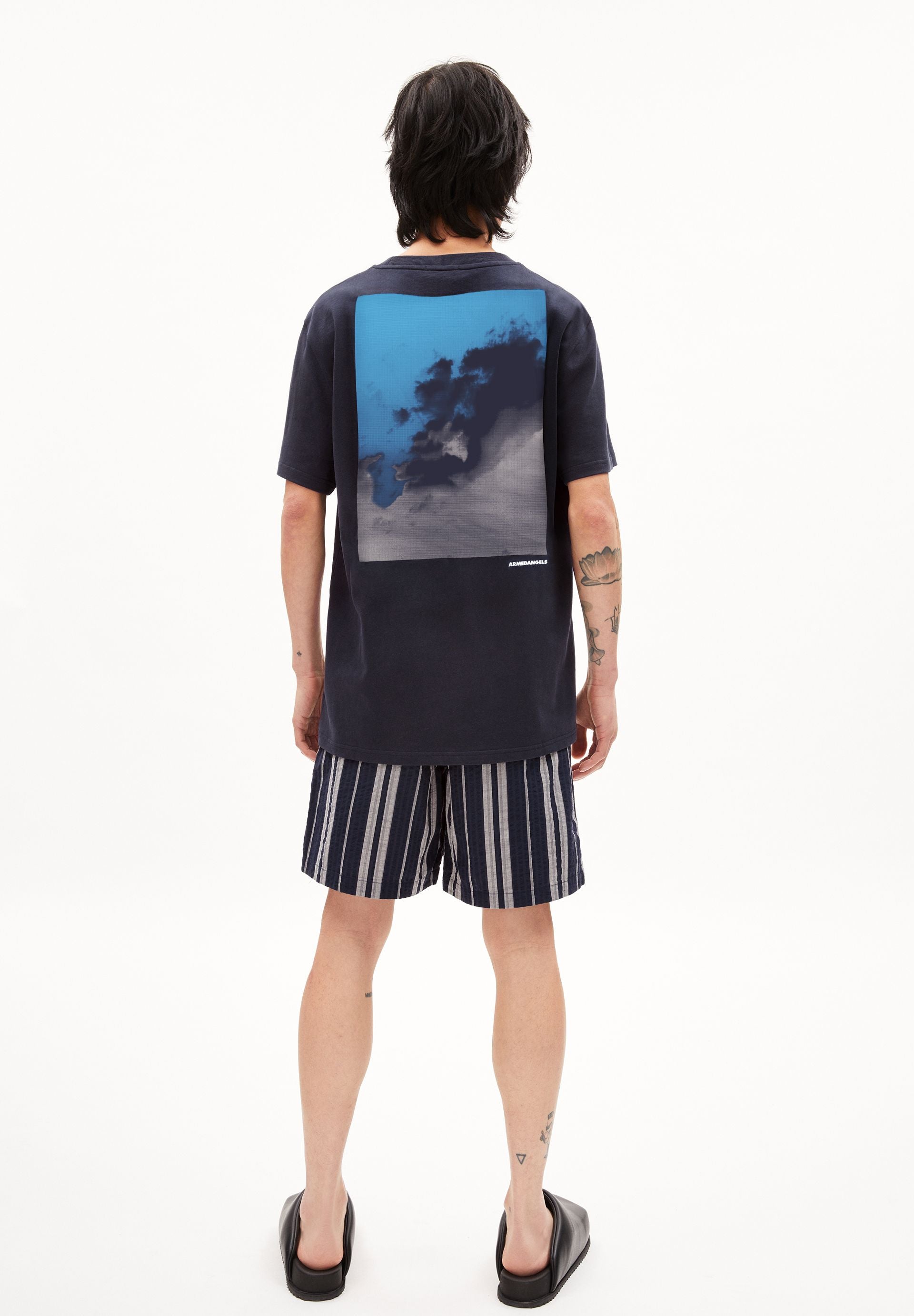 AADONI SUMMER CLOUDS | night sky