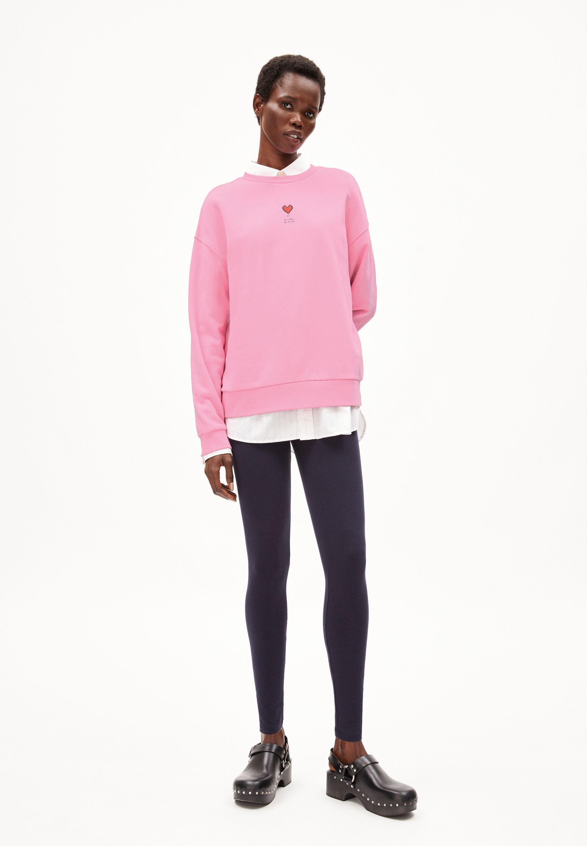 AARIN MELT HEAARTS | pink me up more