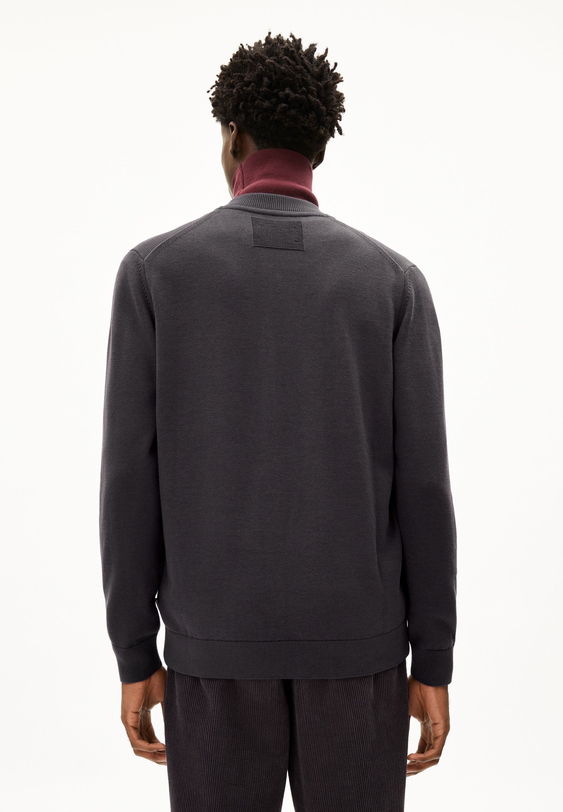AGAAMON STRICKJACKE | dark steel