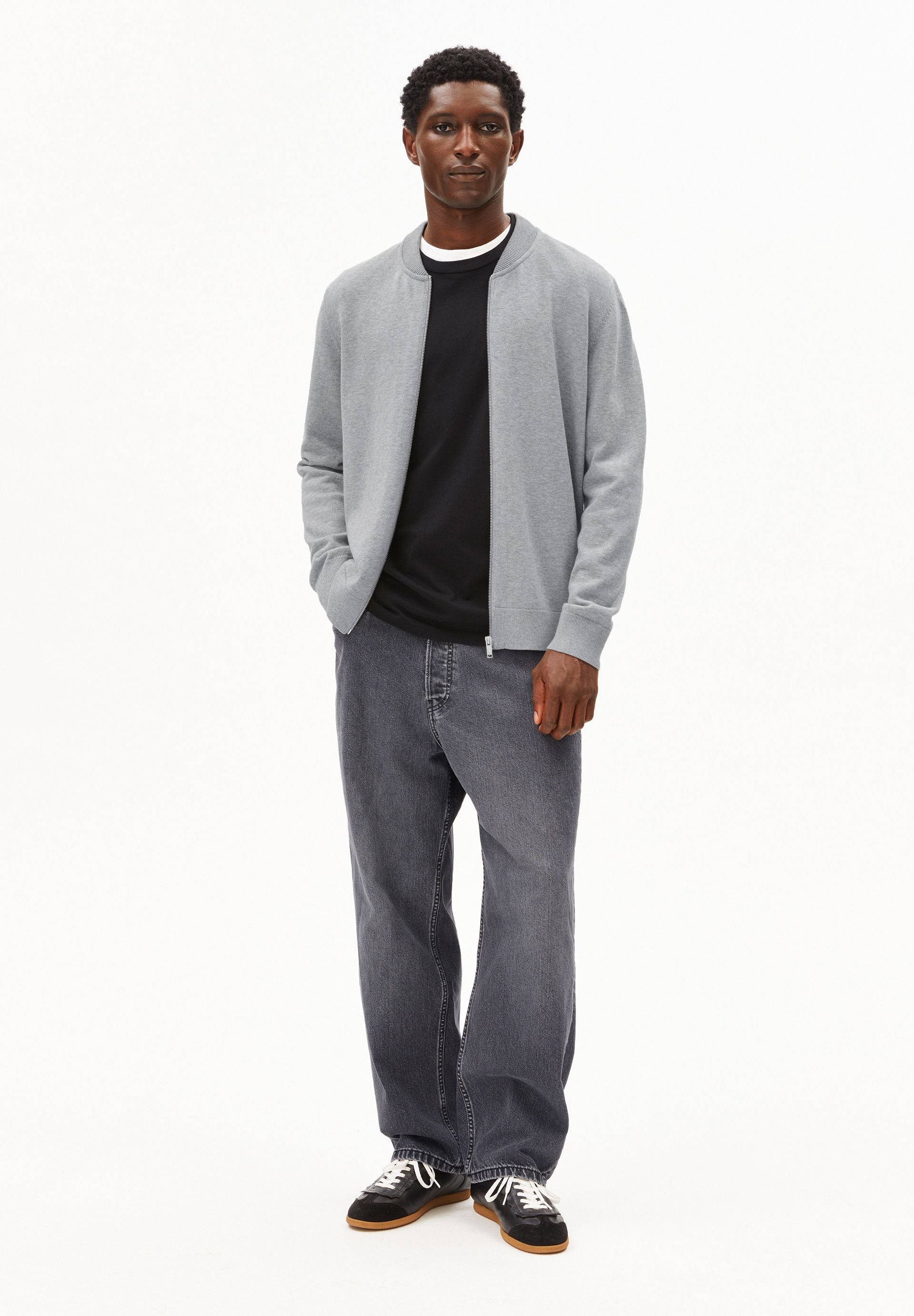 AGAAMON STRICKJACKE | silver melange
