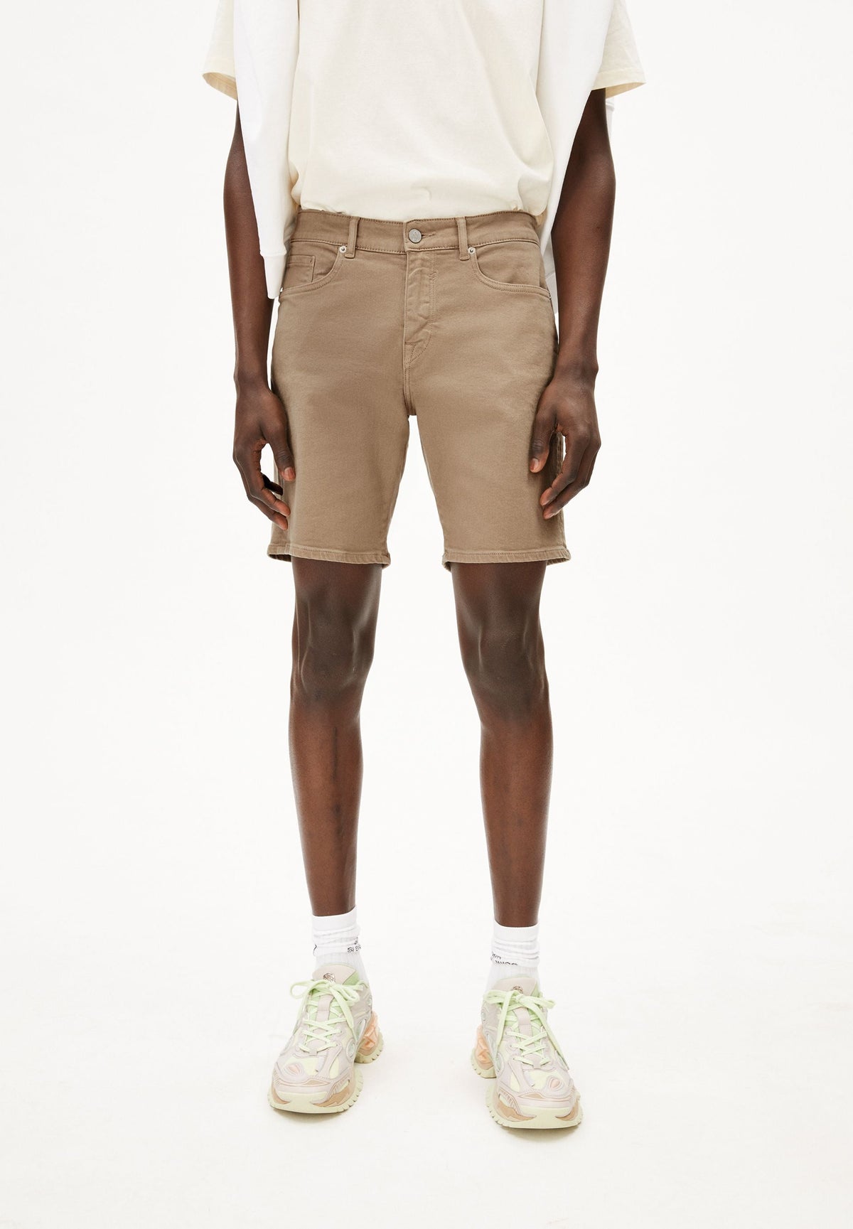 AARVO GMT DYE | sandstone