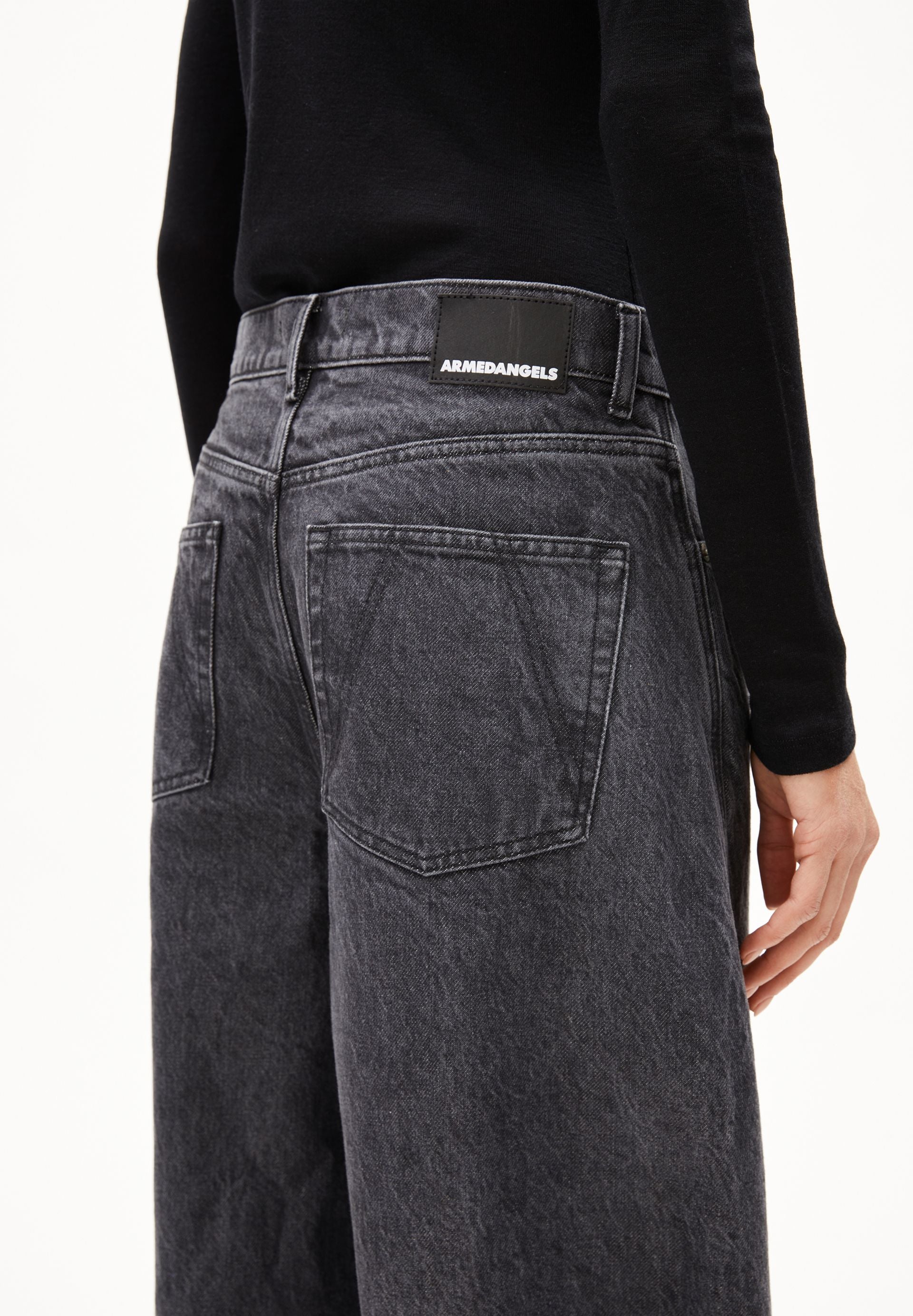 AALTHEA MID WAIST BARREL JEANS | corno