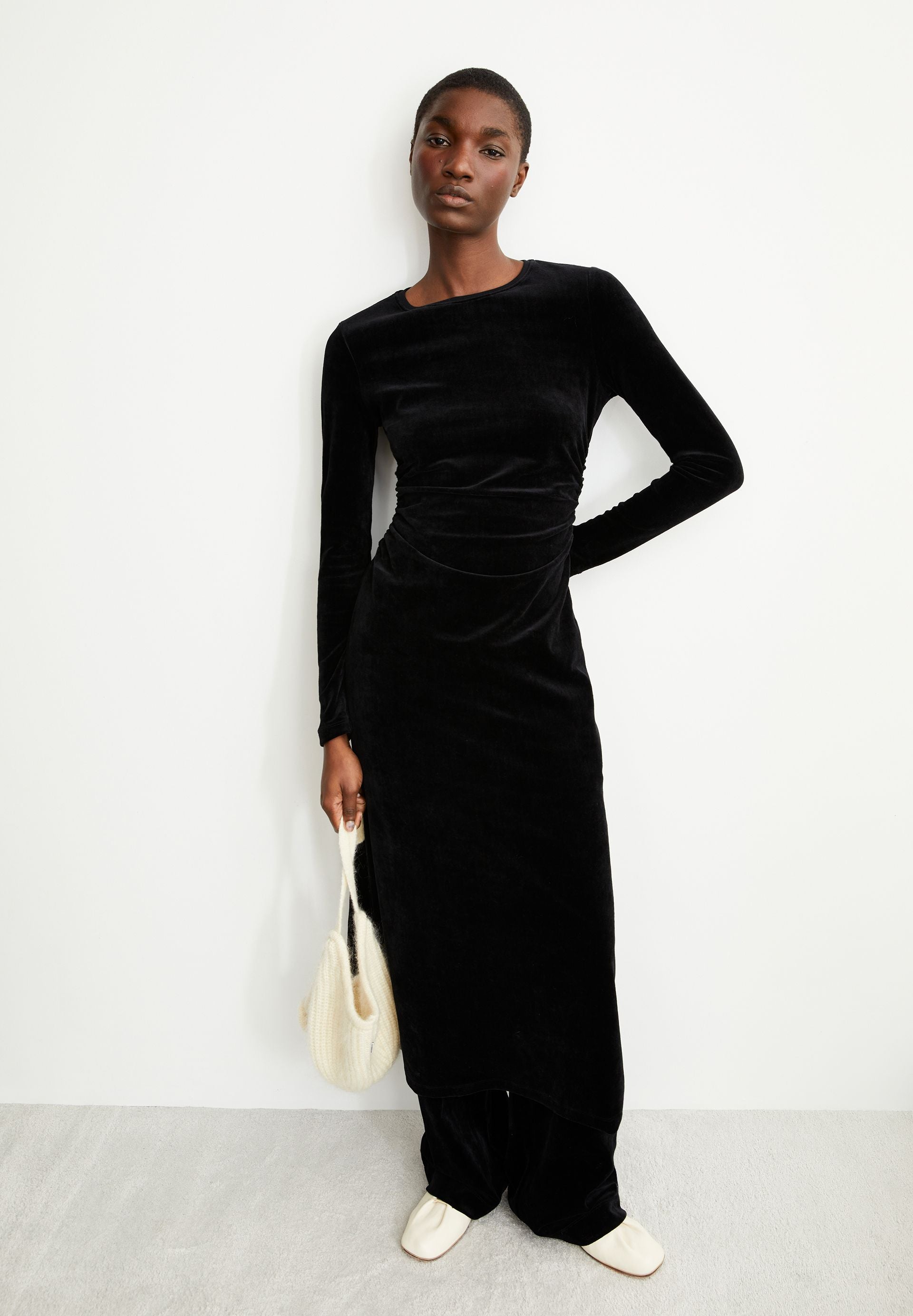 ADAAJA VELVET | black