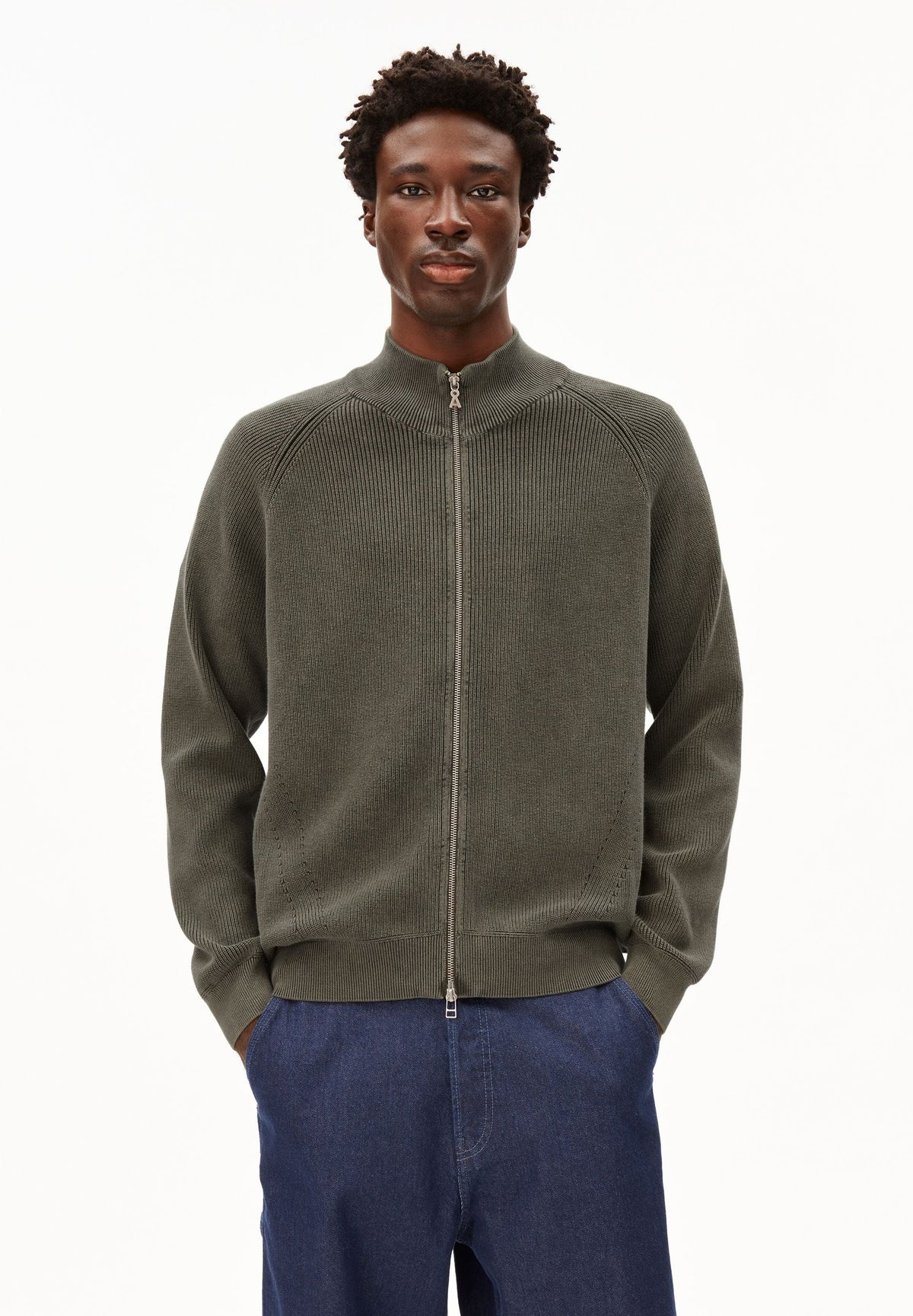 AARTYOM GMT DYE STRICKTROYER | forest pine