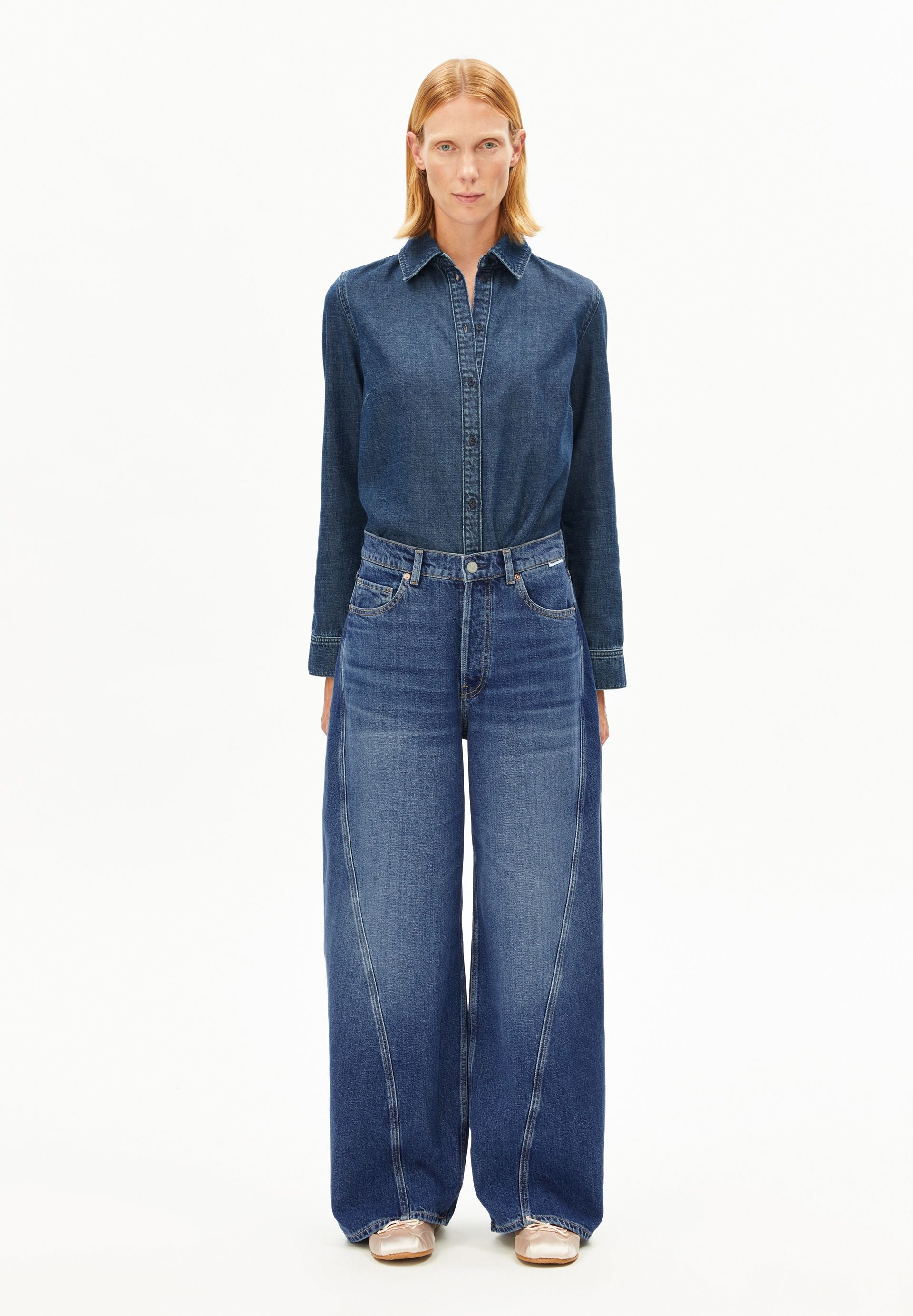 AALTHEA MID WAIST BARREL JEANS | fade