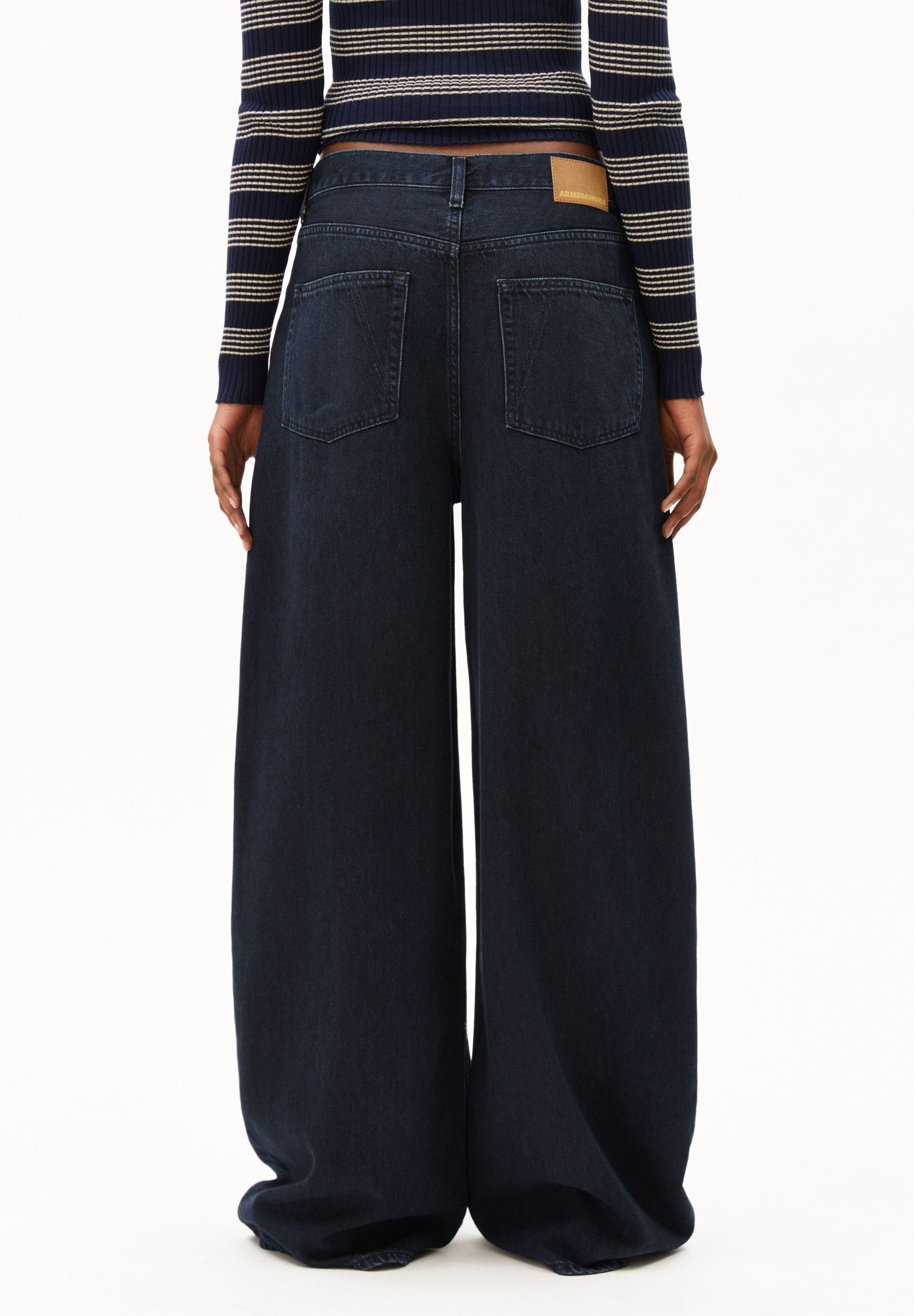 AALTHEA MID WAIST BARREL JEANS | fluid ink
